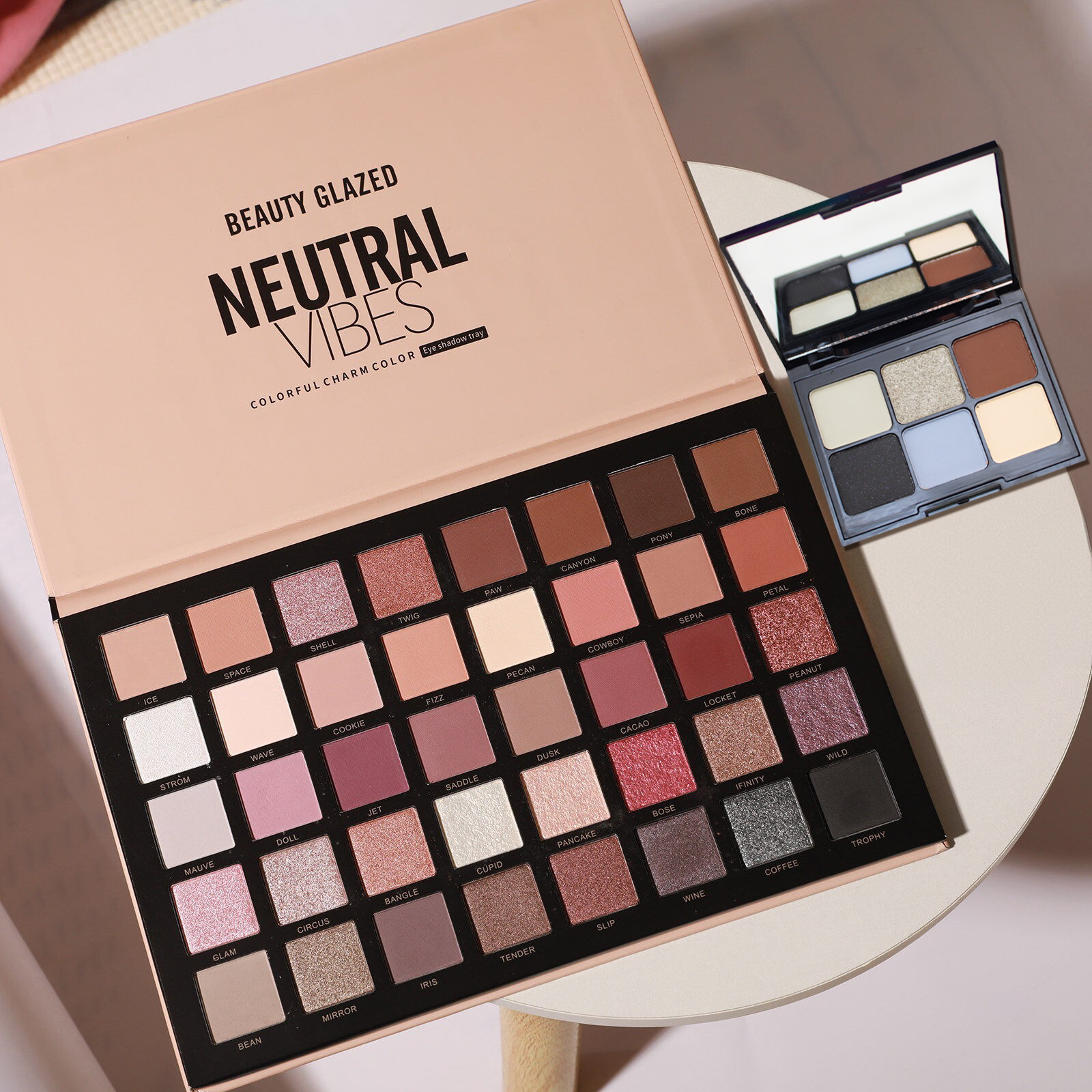Multi-Function Eyeshadow Palette Paper Box Eyeshadow Blush Highlighter Contour All-in-One Makeup Palette Packaging Box Gray Board Laminated Folding Paper Box Multi-Compartment Customized Multi-Use Makeup Box